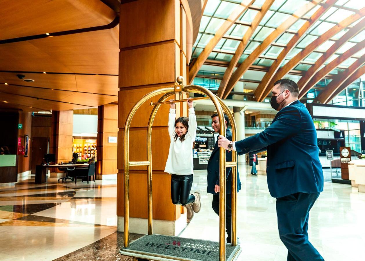 Santiago Marriott Hotel Exteriör bild