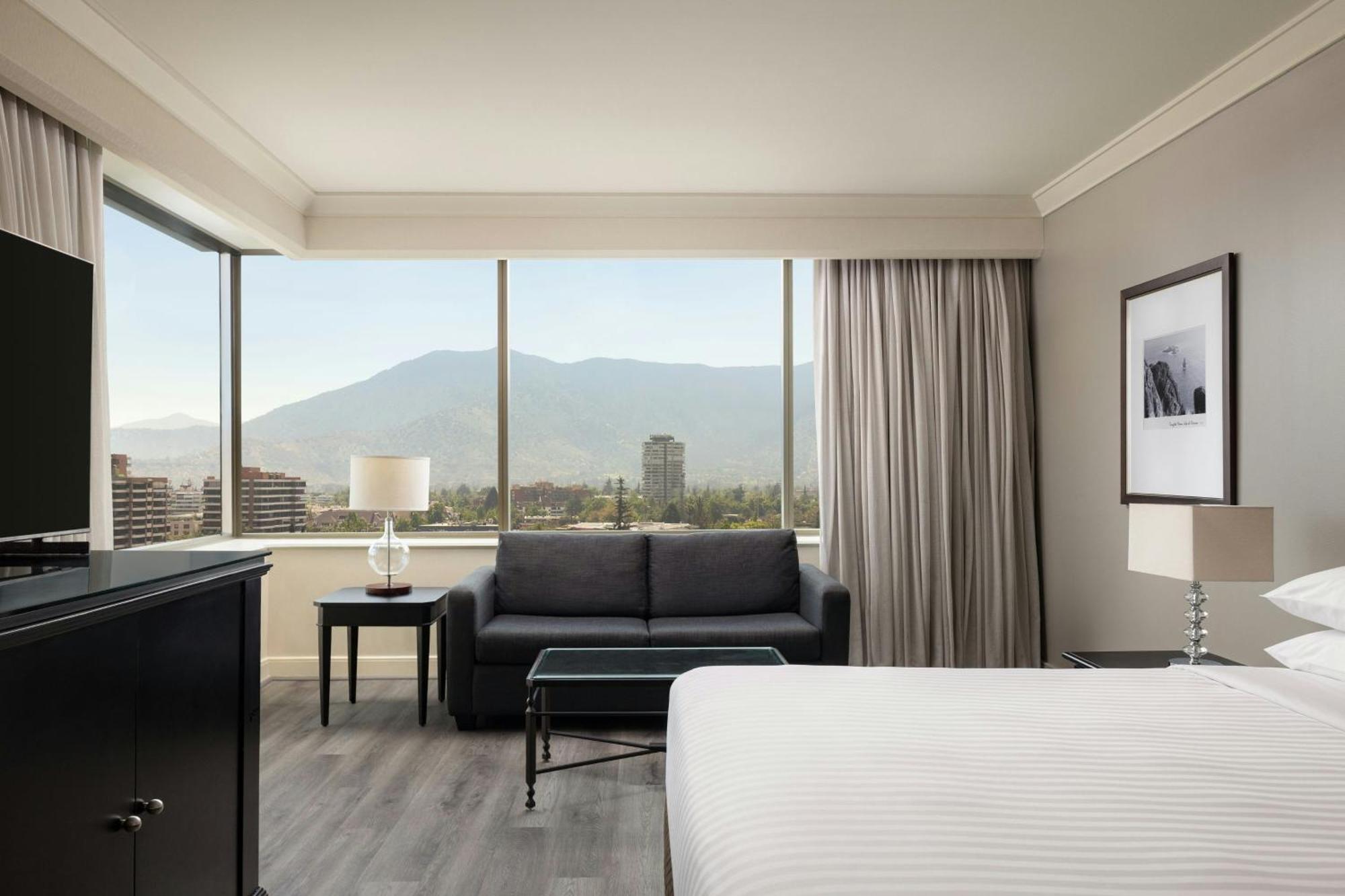 Santiago Marriott Hotel Exteriör bild
